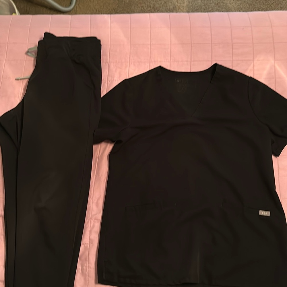 Medium black figs women’s